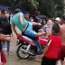 Buat 'haruk' di pantai Lahad Datu, geng mat motor kena 'tibai' pengunjung (video)