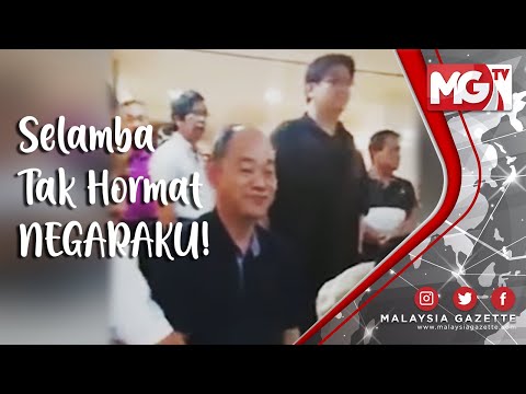 Siapa mereka dan mengapa tidak berdiri ketika lagu NegaraKu dinyanyikan?